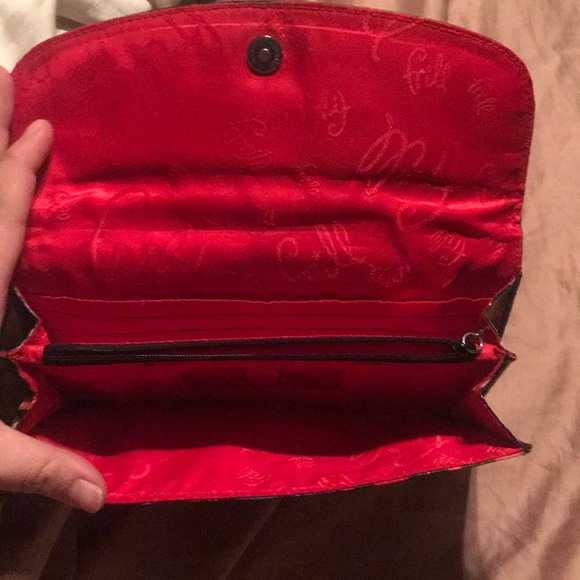 ❄️SNOW DAY SALE❄️ Vera Bradley Wallet!!! LIKE NEW! - Picture 3 of 3